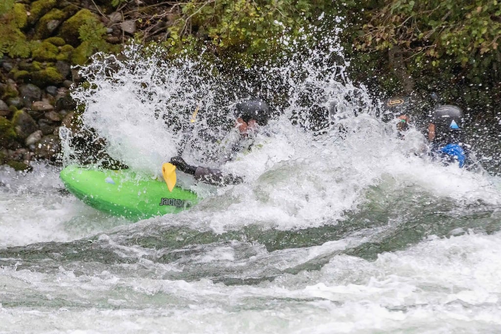 TANDEM KAJAKKEN OP DE RIVIER