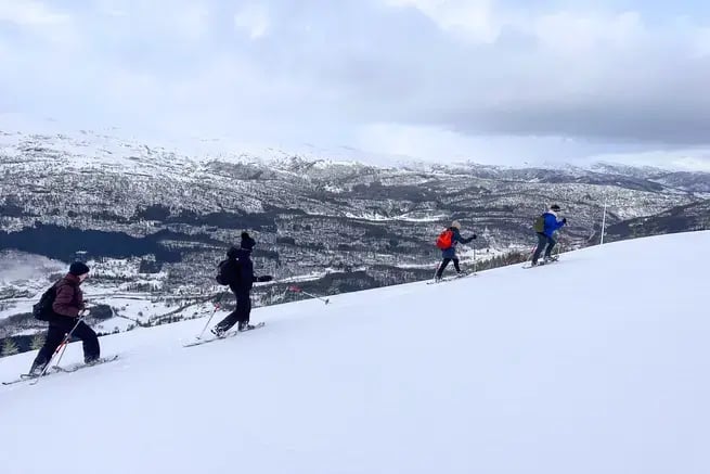 5-DAAGS LENTEAVONTUUR IN FJORD NOORWEGEN
