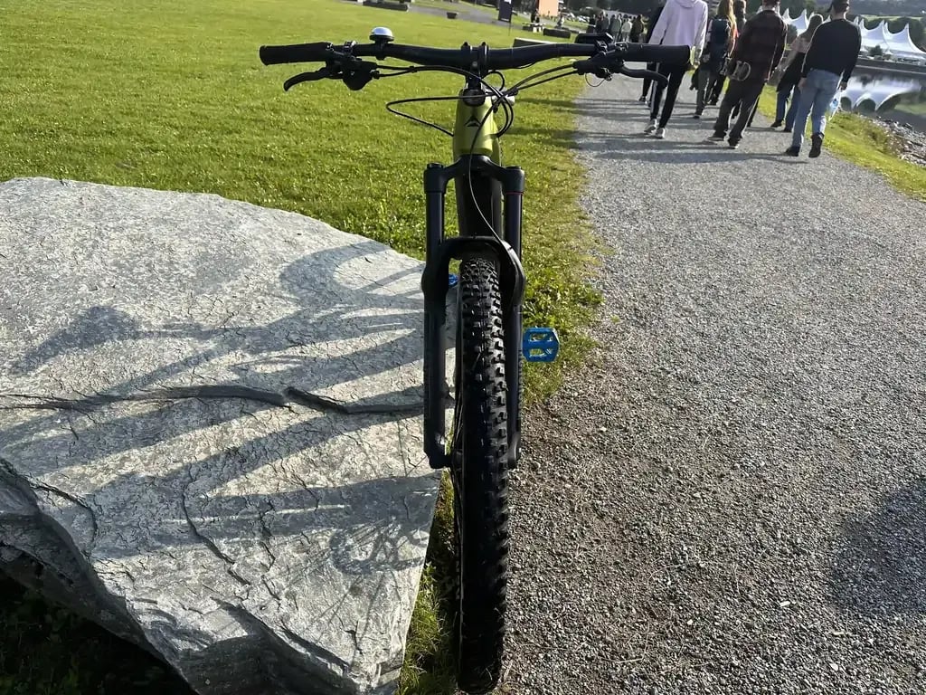 E-MOUNTAINBIKE VOLLEDIG GEVEERD | VERHUUR - 3