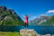 vrouwen-Hjorundfjord-yoga-retraite